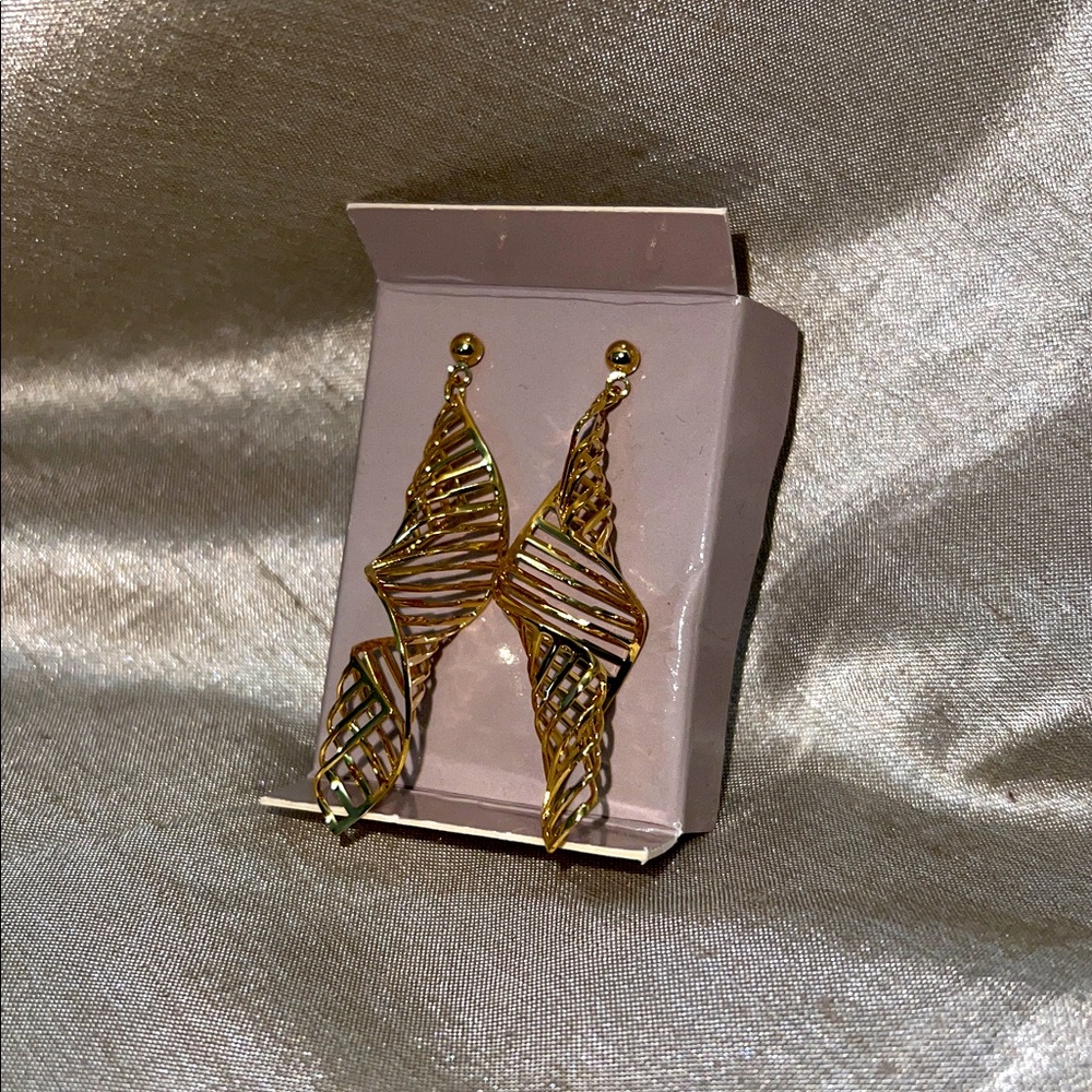 Spiral motion earrings vintage Avon gold new old stock